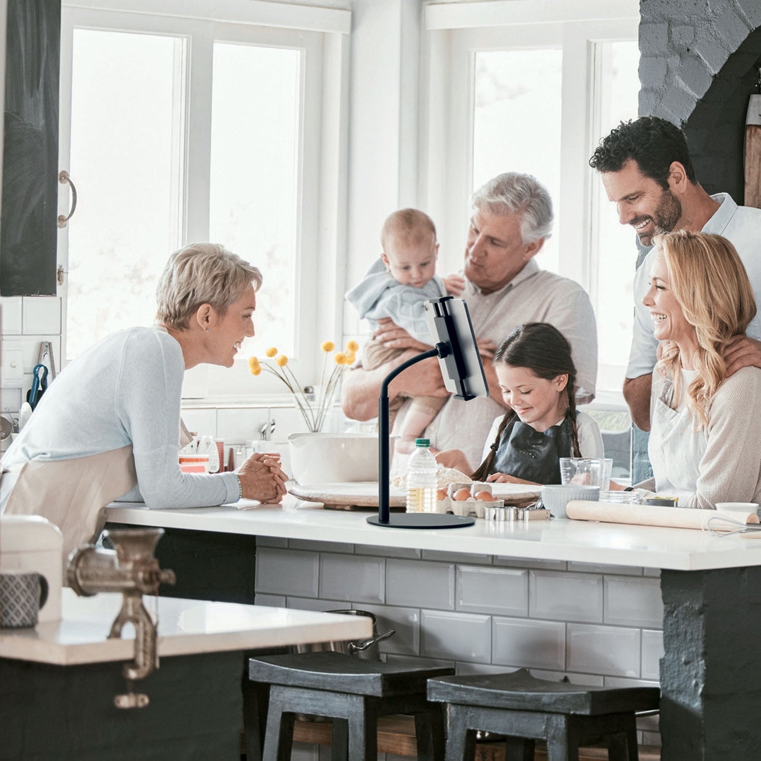 Durable® TWIST Black Table Stand for Tablets, Black - Bloom Skins