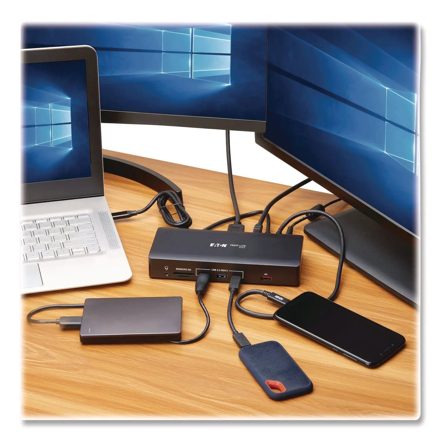 Tripp Lite by Eaton Triple Display USB-C Dock, Displayport/HDMI/RJ45/USB/VGA, Black