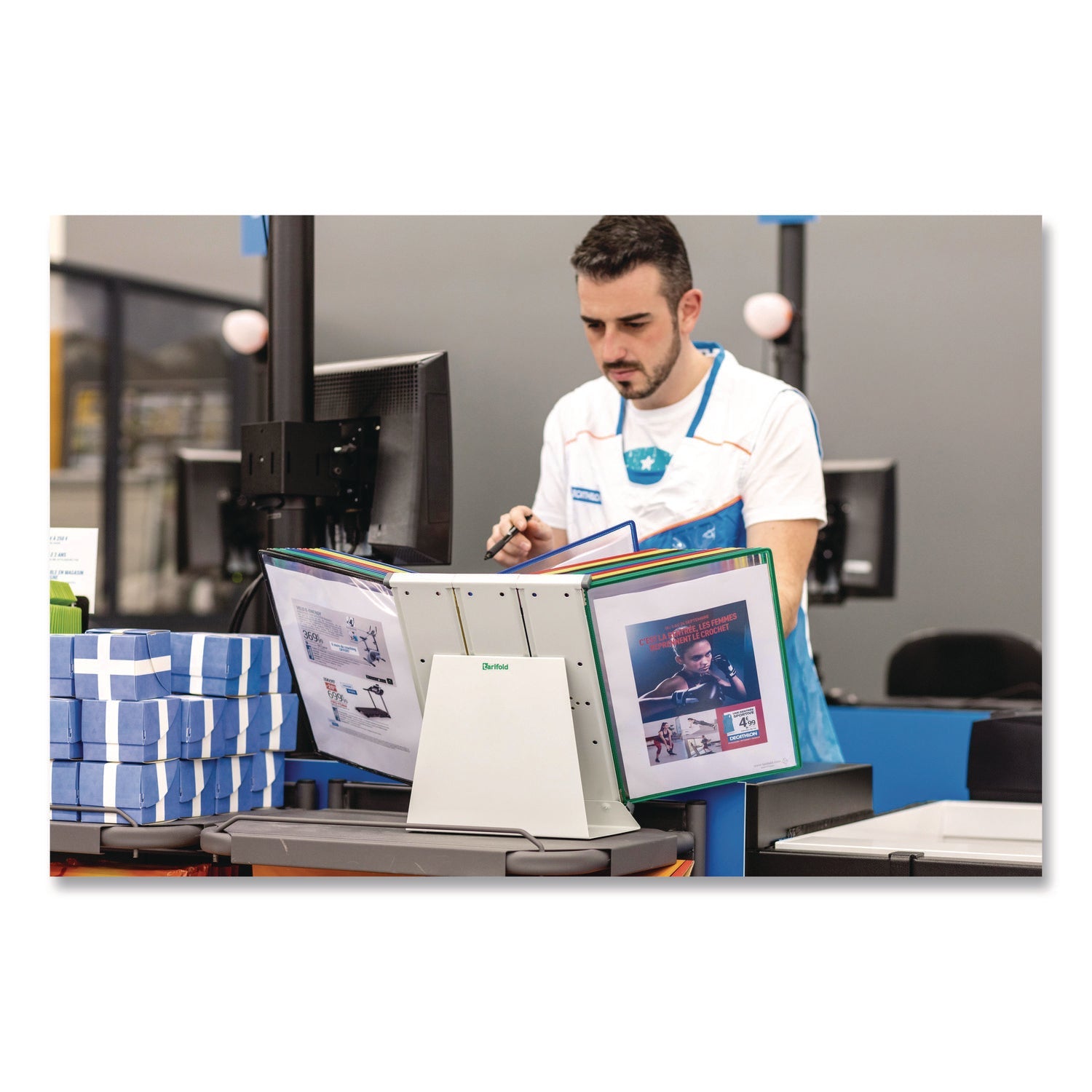 djois® by Tarifold Desktop Reference and Display System, 30 Panels with Assorted Borders, White Base - Bloom Skins