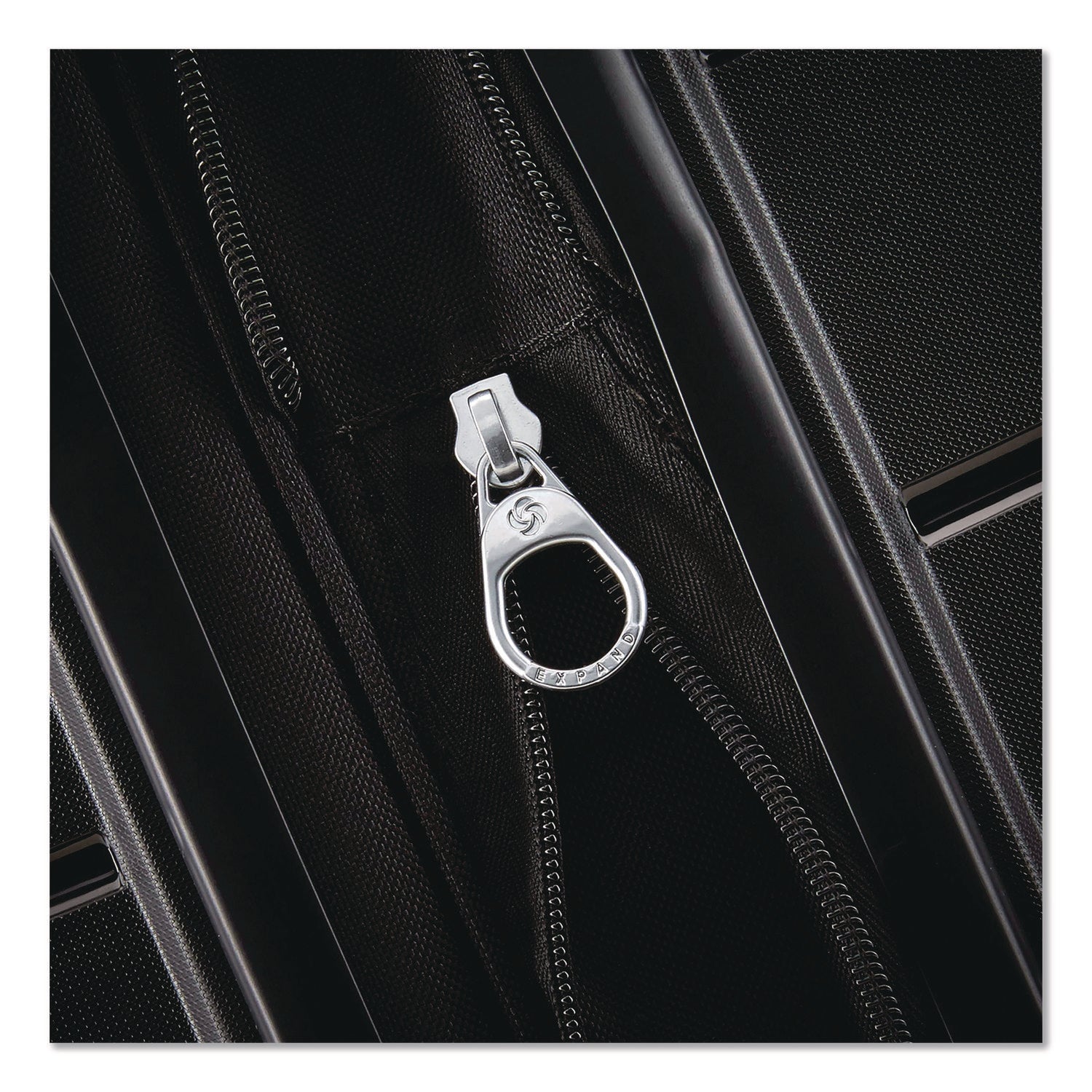 Samsonite® Freeform Hard Side Carry-On Suitcase, Four-Wheeled Spinner, 19.6 x 13.4 x 27.95, Black - Bloom Skins