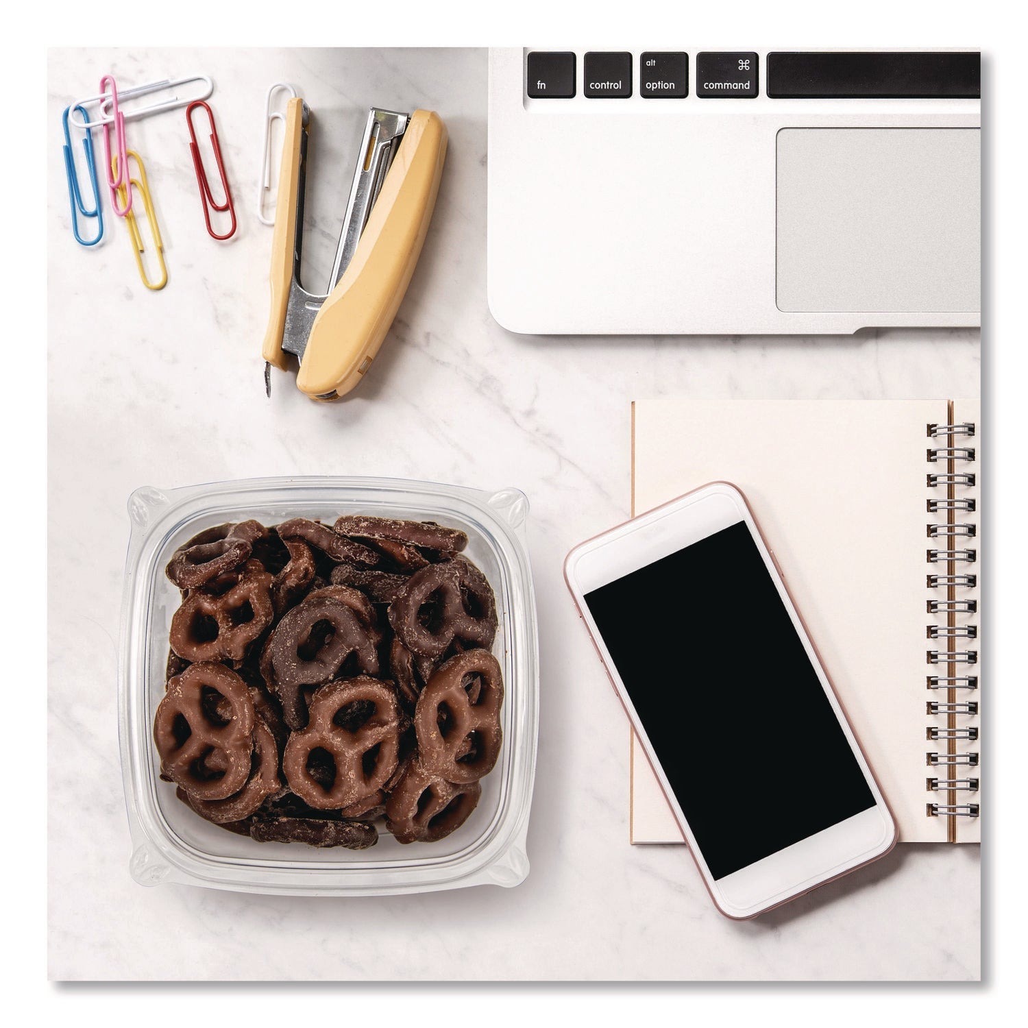 Dart® Square Plastic Bowls, 16 oz, 8.5 x 8.5 x 1.96, Clear, Plastic, 63 Bowls/Sleeve, 8 Sleeves/Carton - Bloom Skins