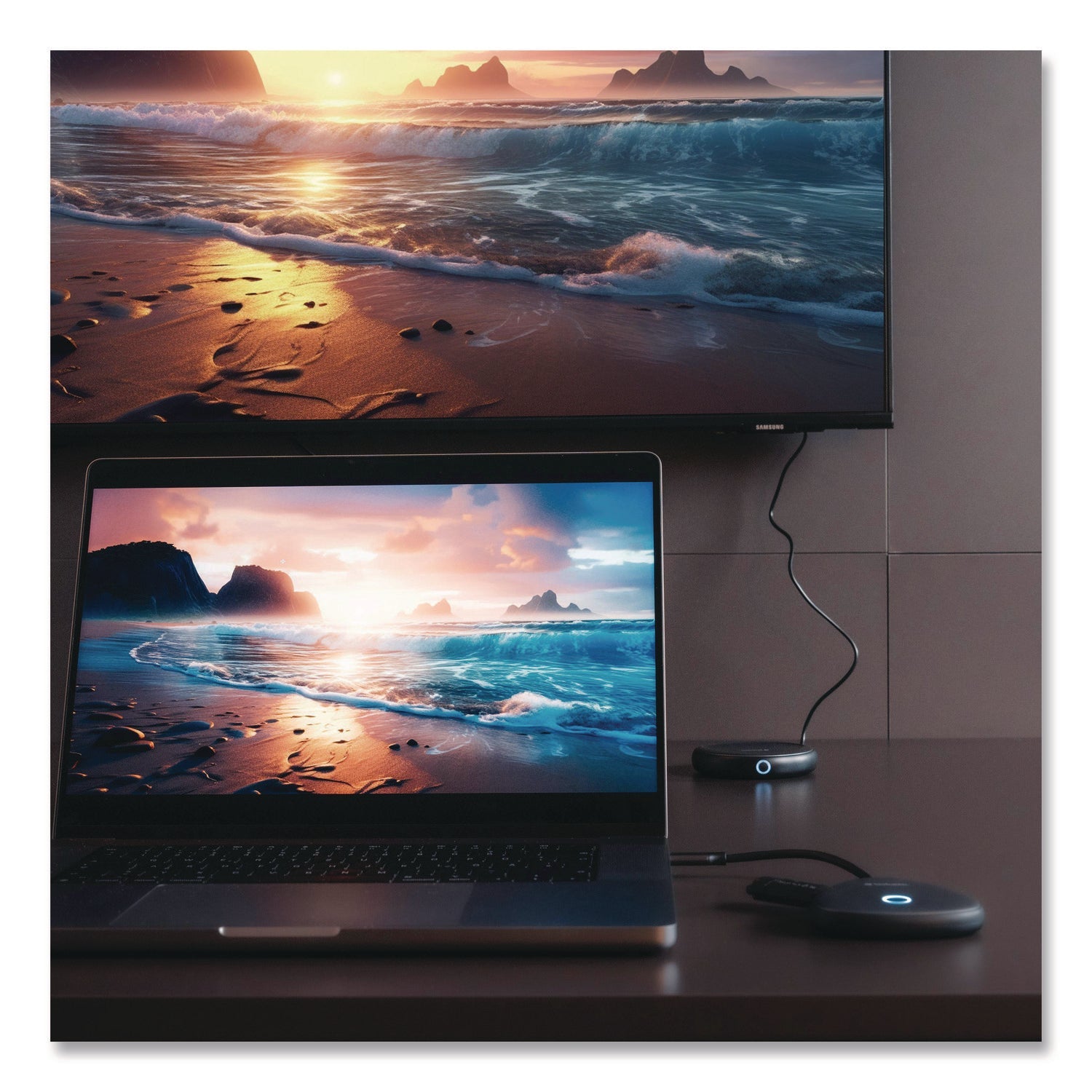 Verbatim® Share My Screen 4K, HDMI/USB-C - Bloom Skins