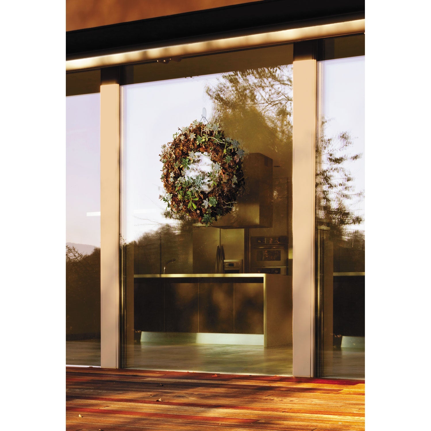 Command™ All Weather Hooks and Strips, Large, Plastic, Clear, 4 lb Capacity, 1 Hook and 2 Strips/Pack