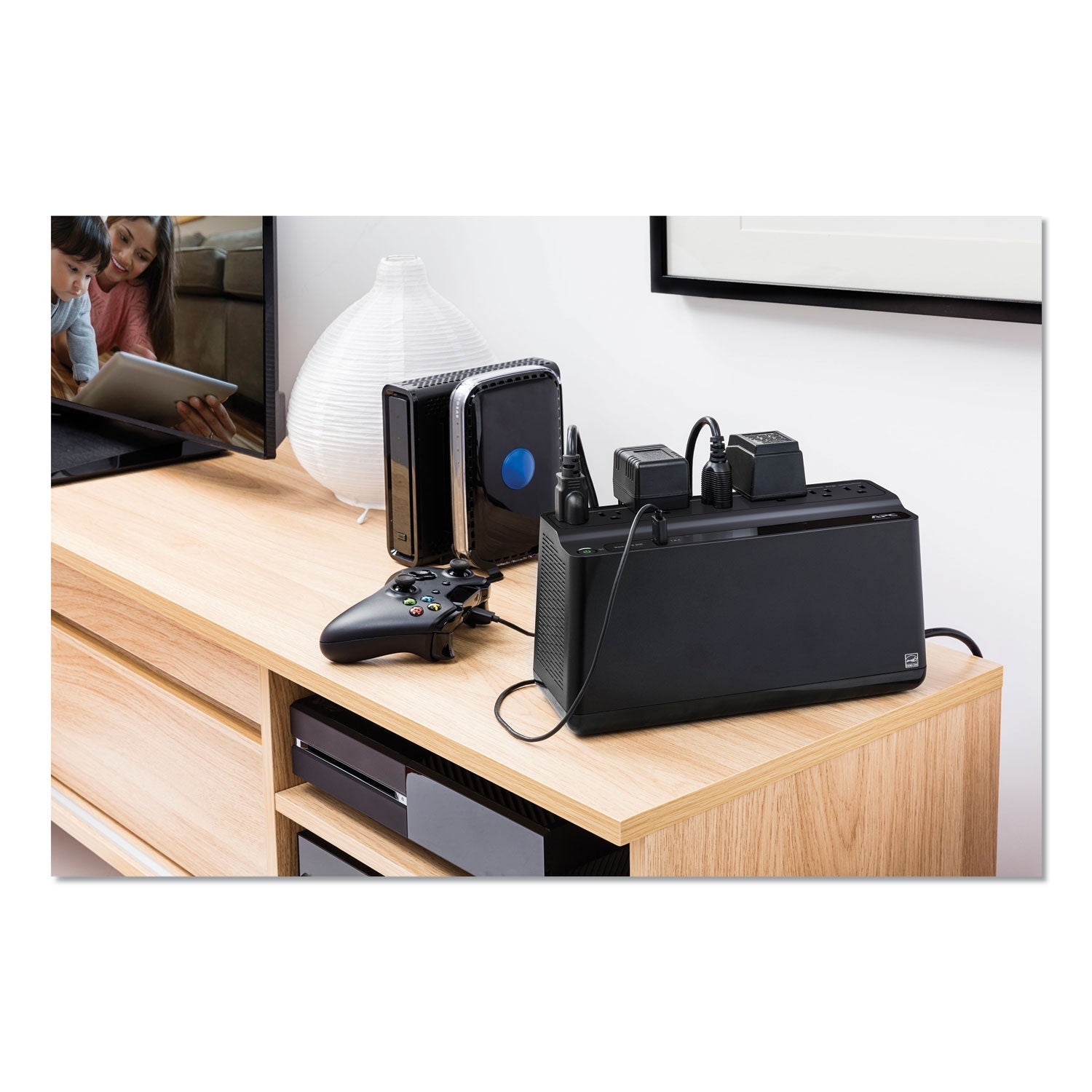 APC® Back-UPS 600 VA Battery Backup System, 7 Outlets, 120 VA, 490 J