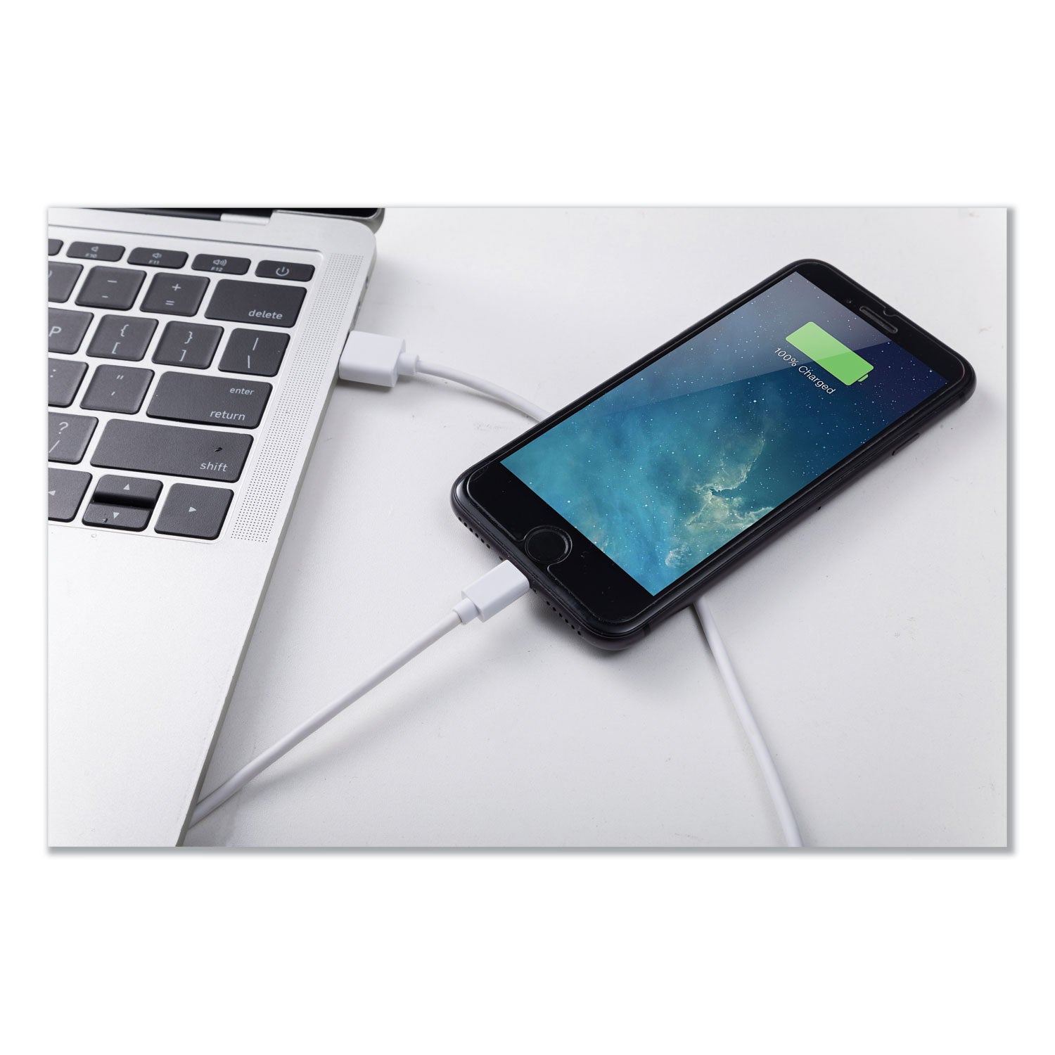 Innovera® USB Apple Lightning Cable, 6 ft, White