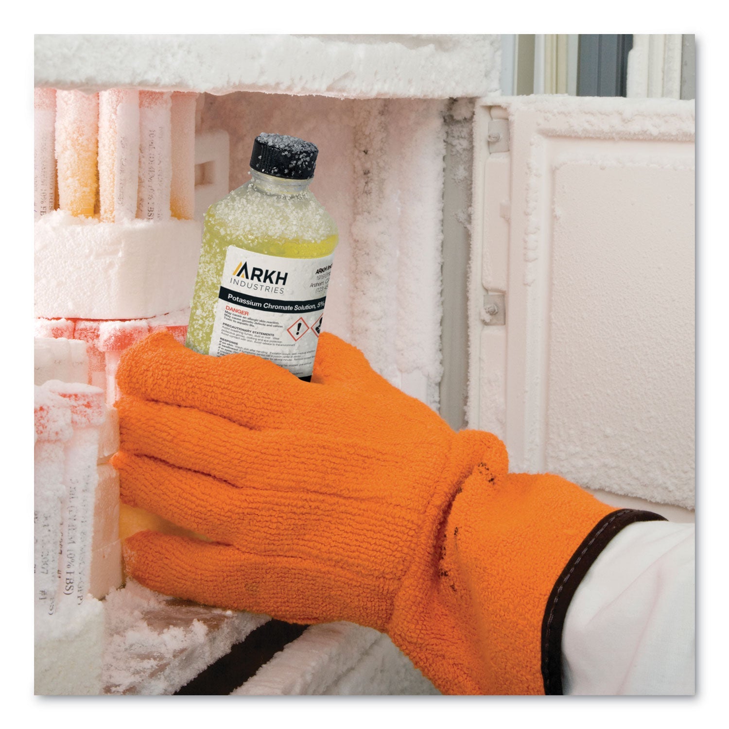 Avery® Ultraduty Ghs Chemical Waterproof And Uv Resistant Labels, 2 X 2, White, 12/sheet, 50 Sheets/box