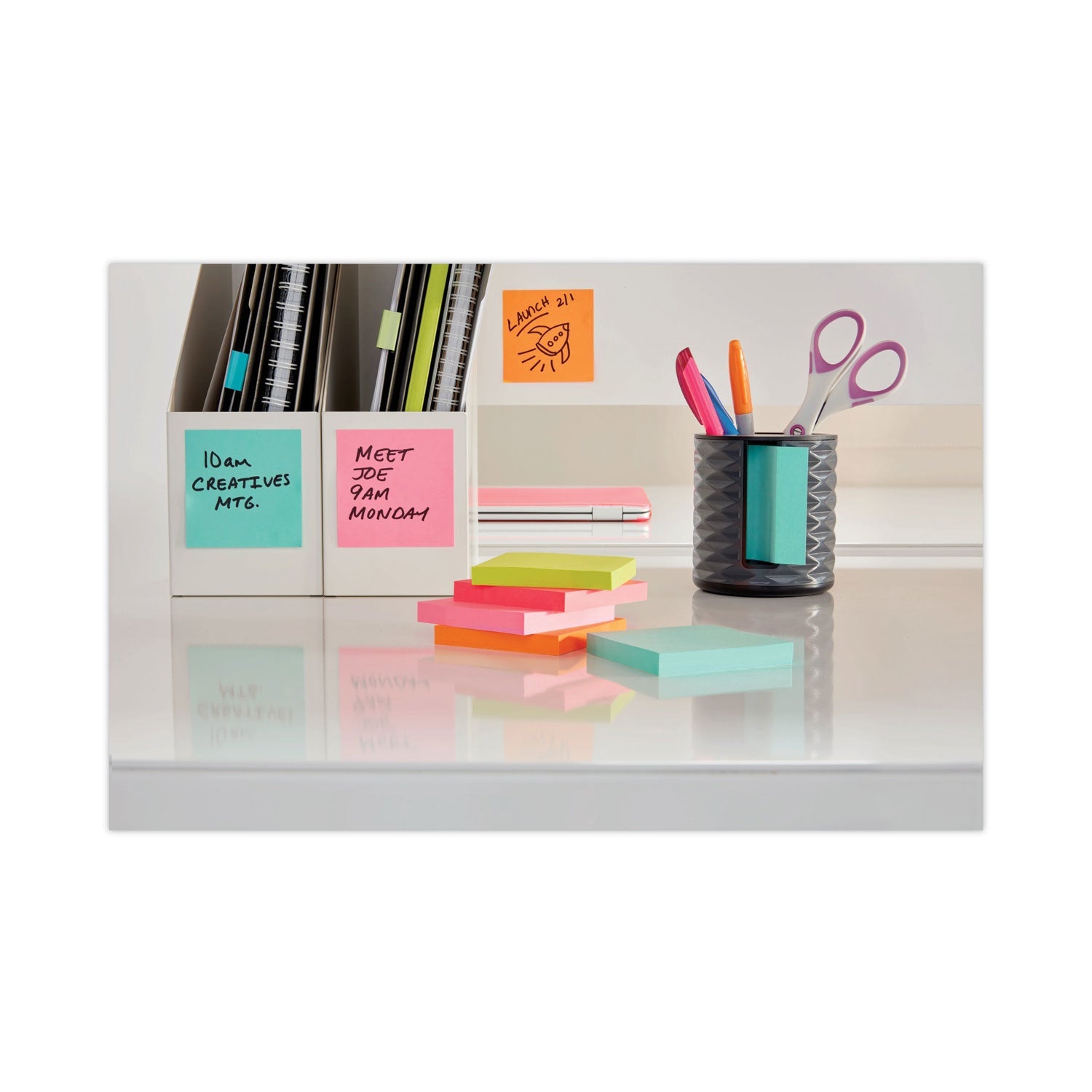 Post-it® Pop-up Notes Super Sticky Vertical Pop-up Note Dispenser, For 3 x 3 Pads, Black