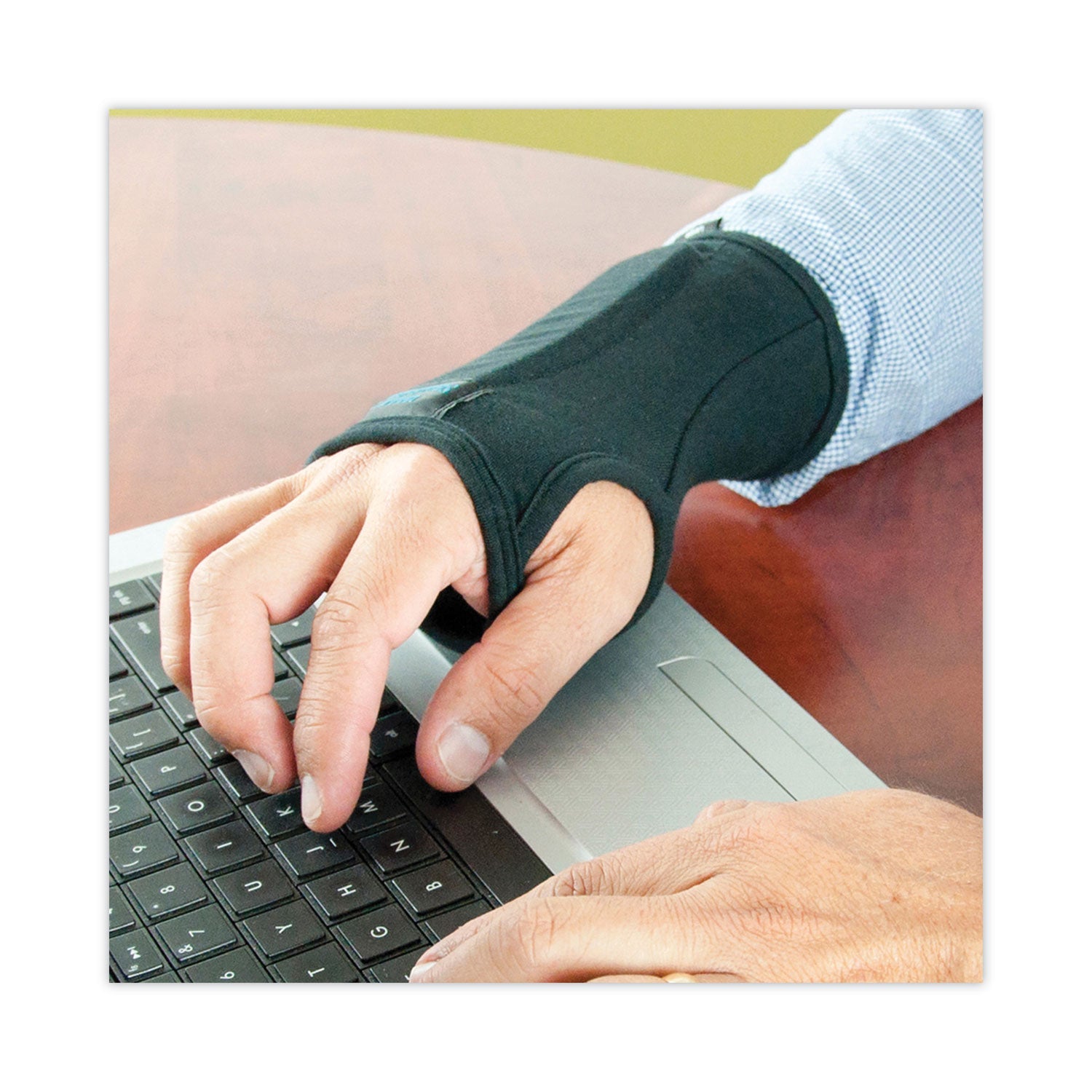 IMAK® RSI SmartGlove Wrist Wrap, Medium, Fits Hands Up to 3.75" Wide, Black