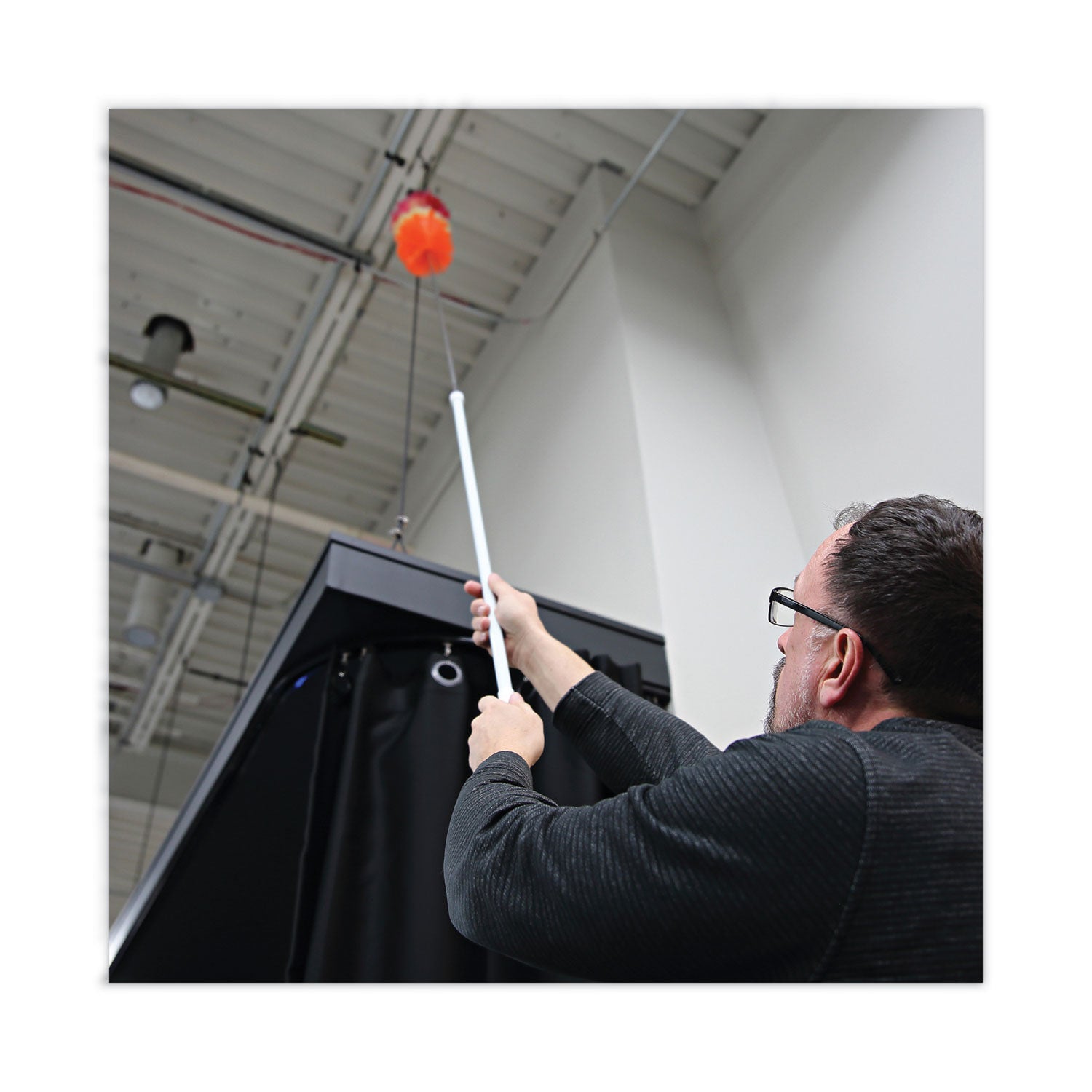 Boardwalk® Polywool Duster, 51" to 82" Extendable Metal Handle