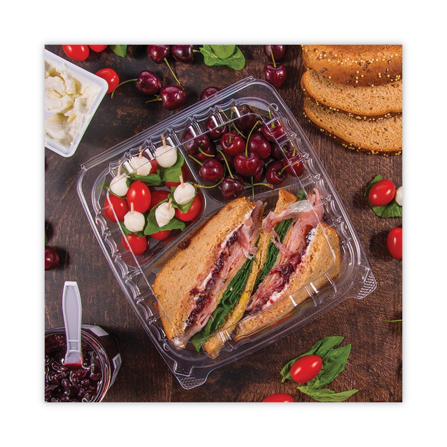 Dart® ClearSeal Hinged-Lid Plastic Containers, 3 Compartments, 9.4 x 8.9 x 3, Plastic, 100/Bag, 2 Bags/Carton