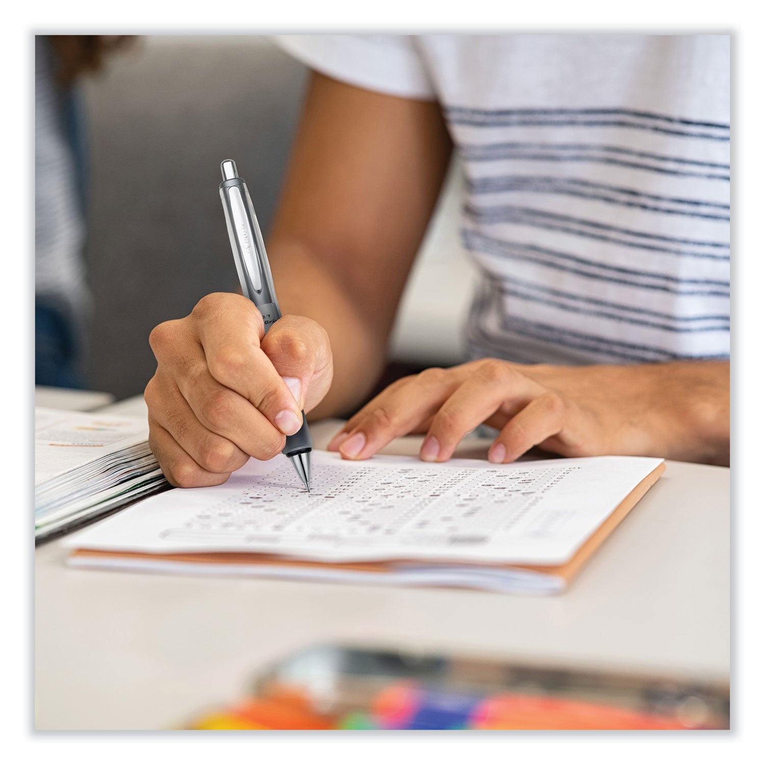 Pilot® Dr. Grip Center of Gravity Ballpoint Pen, Retractable, Medium 1 mm, Black Ink, Silver/Navy Barrel