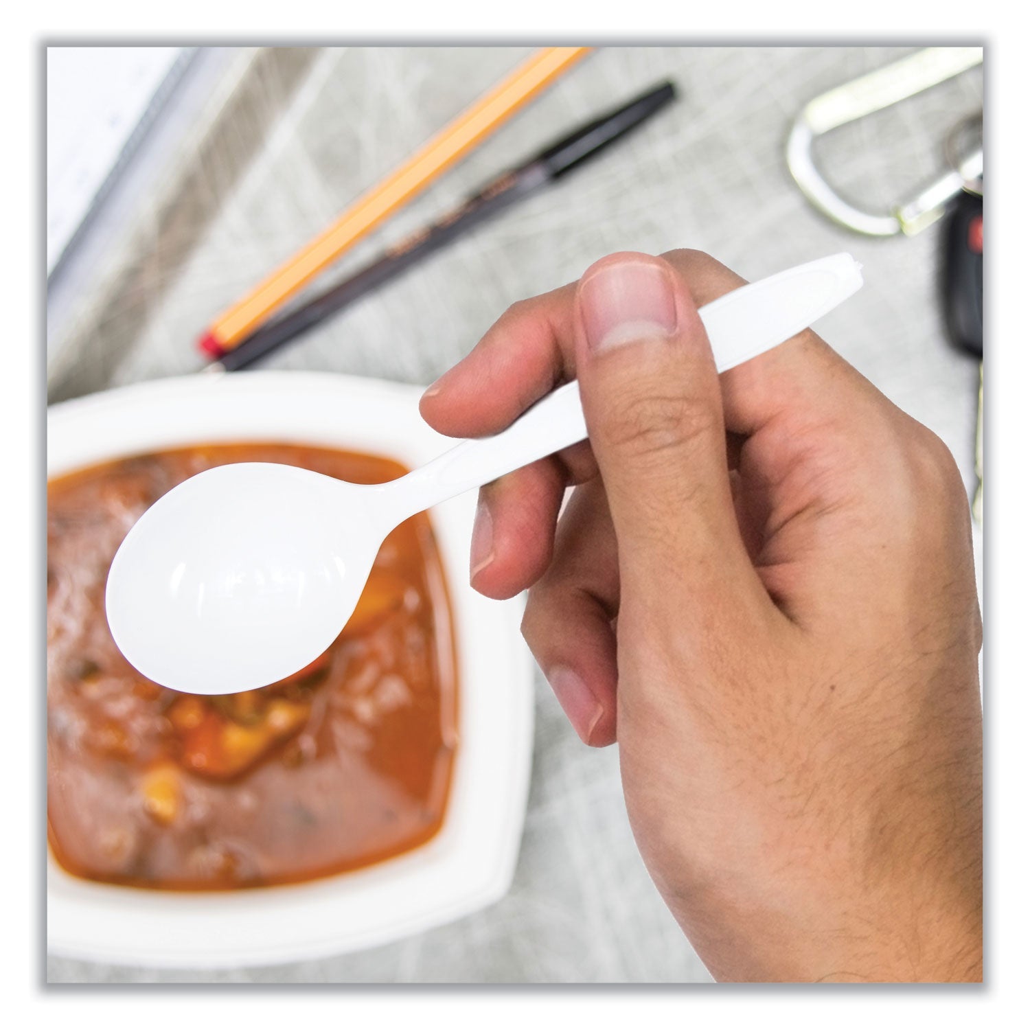 SOLO® Reliance Mediumweight Cutlery, Soup Spoon, Plastic, White, 1,000/Carton - Bloom Skins