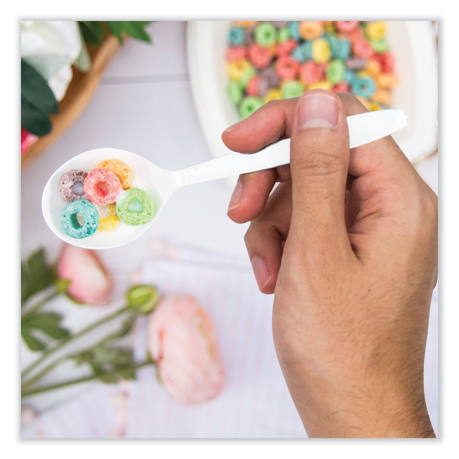 SOLO® Reliance Mediumweight Cutlery, Soup Spoon, Plastic, White, 1,000/Carton - Bloom Skins