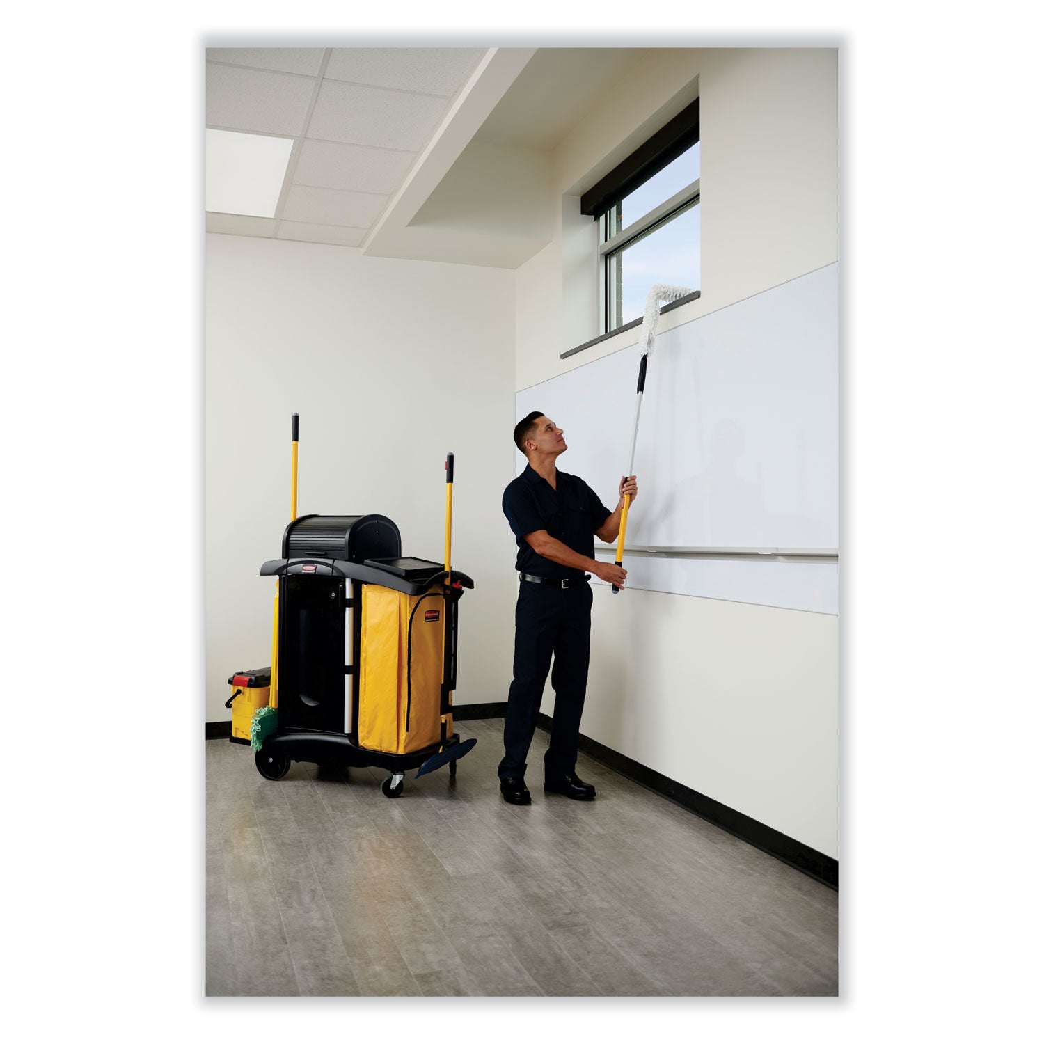 Rubbermaid® Commercial Vinyl Cleaning Cart Bag for Rubbermaid Commercial 9T76, 9T77 and 9T78, 34 gal, 17.5" x 10.5" x 33", Yellow