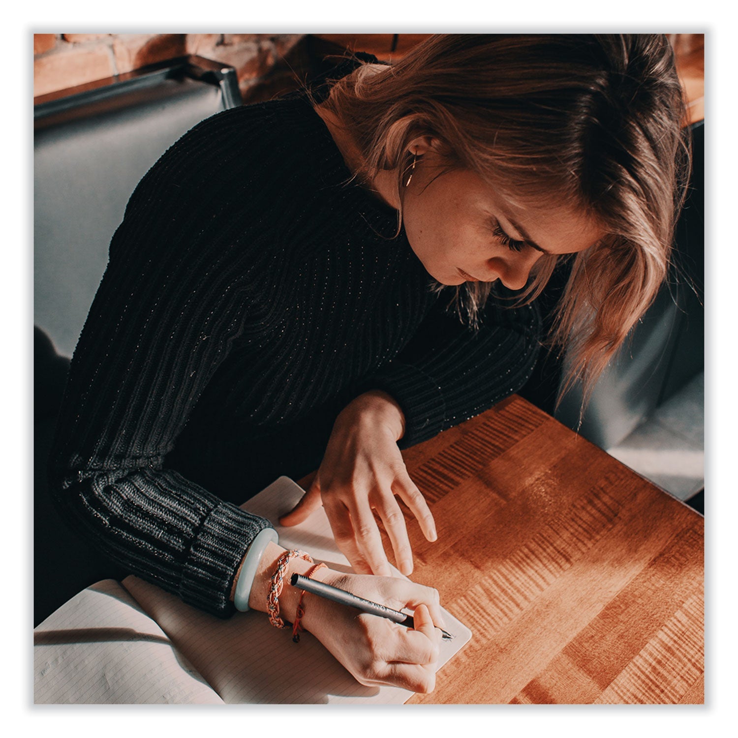 uniball® ONYX Rollerball Pen, Stick, Fine 0.7 mm, Blue Ink, Black/Blue Barrel, Dozen