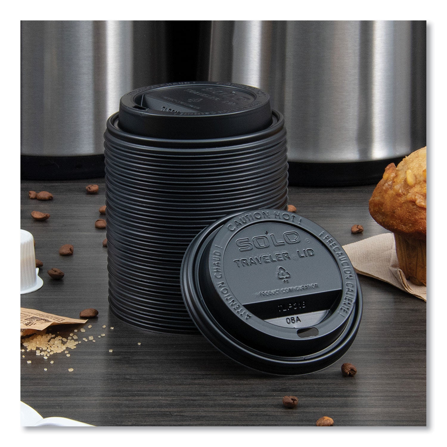SOLO® Traveler Cappuccino Style Dome Lid, Fits 10 oz to 24 oz Hot Cups, Plastic, Black, 100/Sleeve, 10 Sleeves/Carton