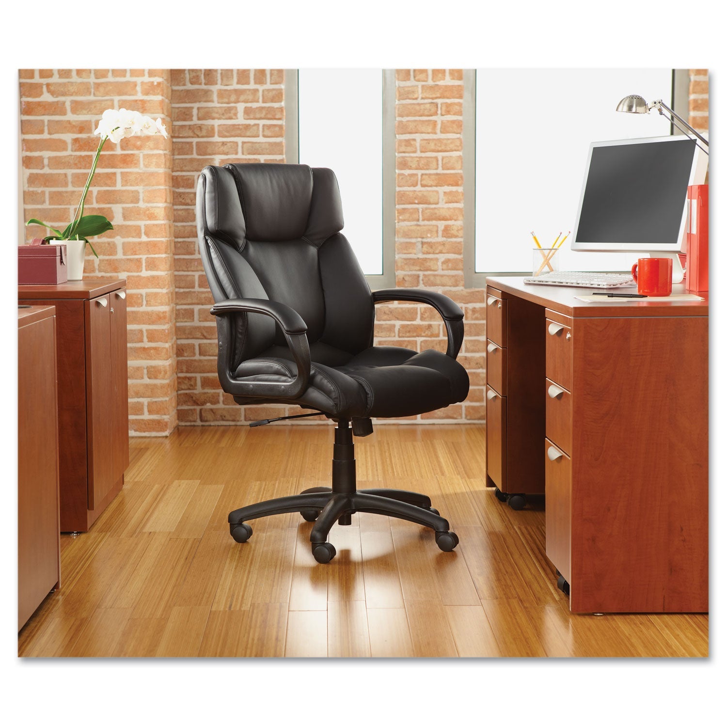 Alera® Alera Fraze Series Executive High-Back Swivel/tilt Bonded Leather Chair, Supports 275 Lb, 17.71" To 21.65" Seat Height, Black