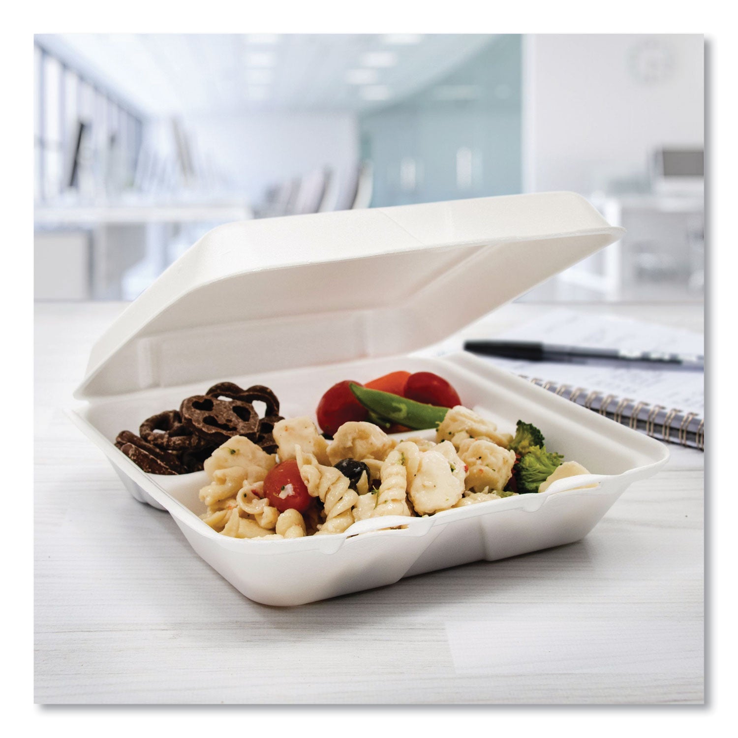 Dart® Foam Hinged Lid Containers, 3 Compartments, 7.5 x 8 x 2.3, White, 200/Carton