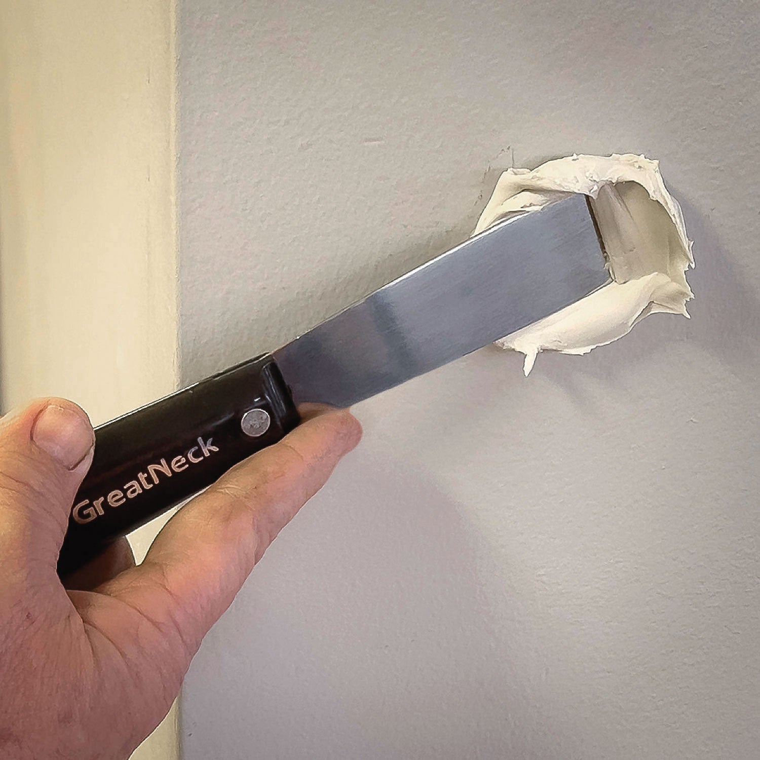 Great Neck® Putty Knife, 1.25" Wide