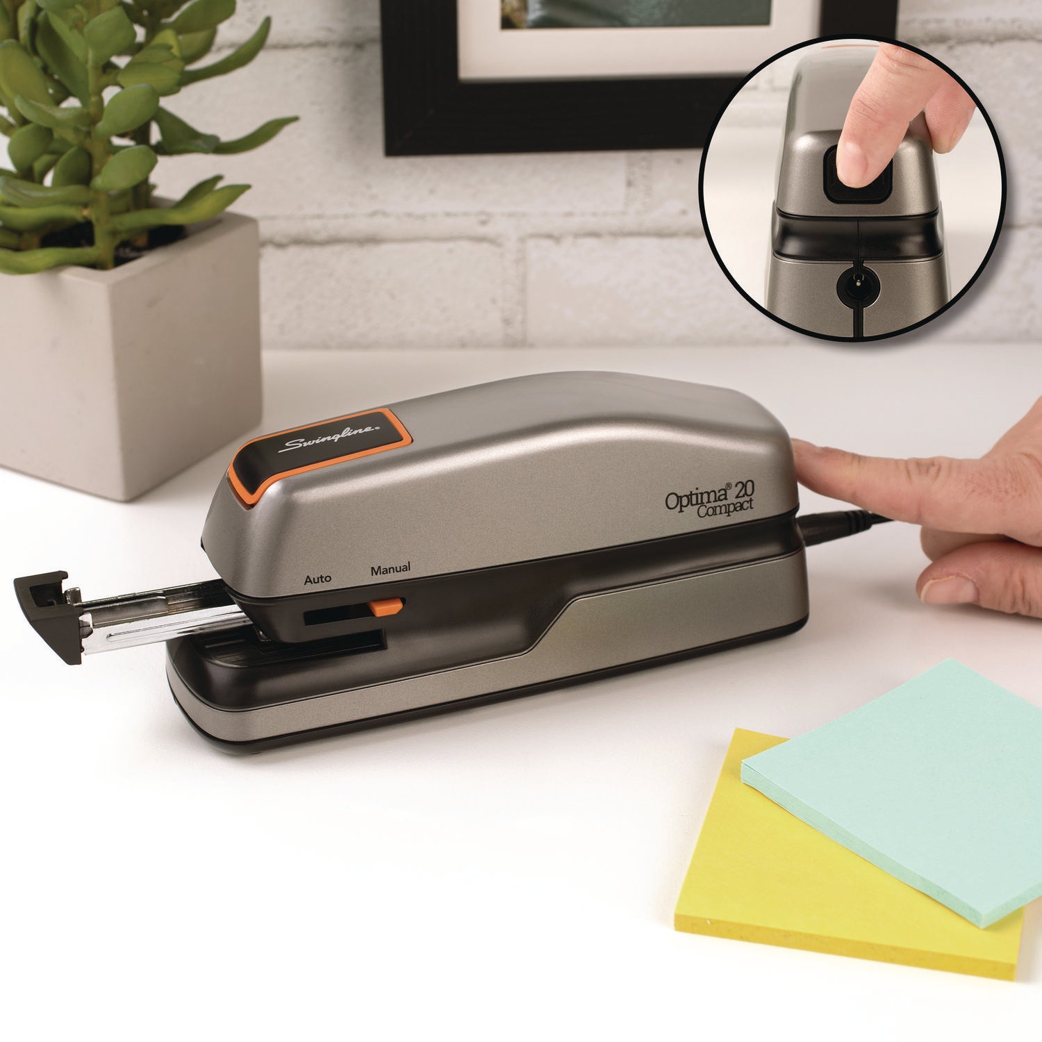 Swingline® Optima Grip Electric Stapler, 20-Sheet Capacity, Black/silver