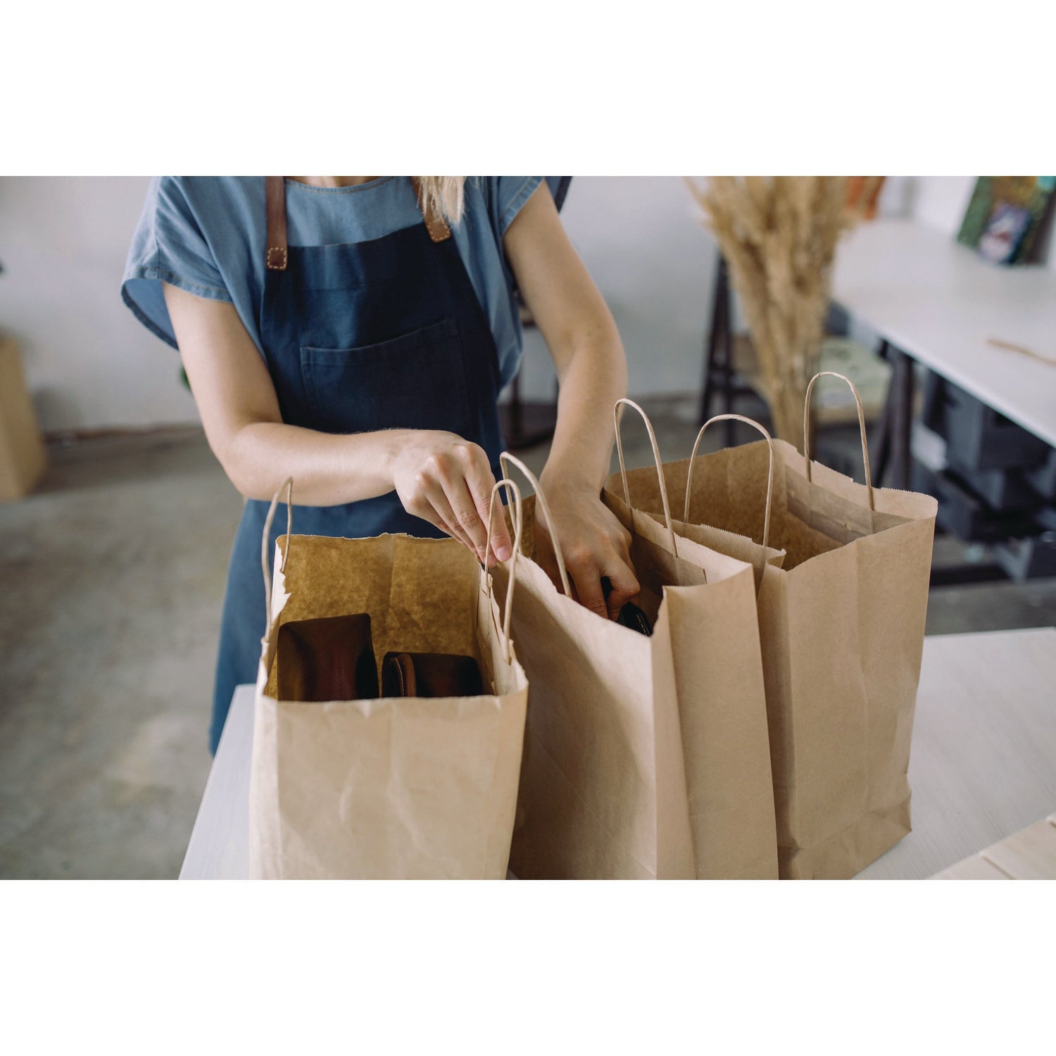 Kari-Out® Kraft Paper Bags, Natural Twisted-Paper Handles, 18" x 7" x 18.5", Brown Kraft, 200/Bundle