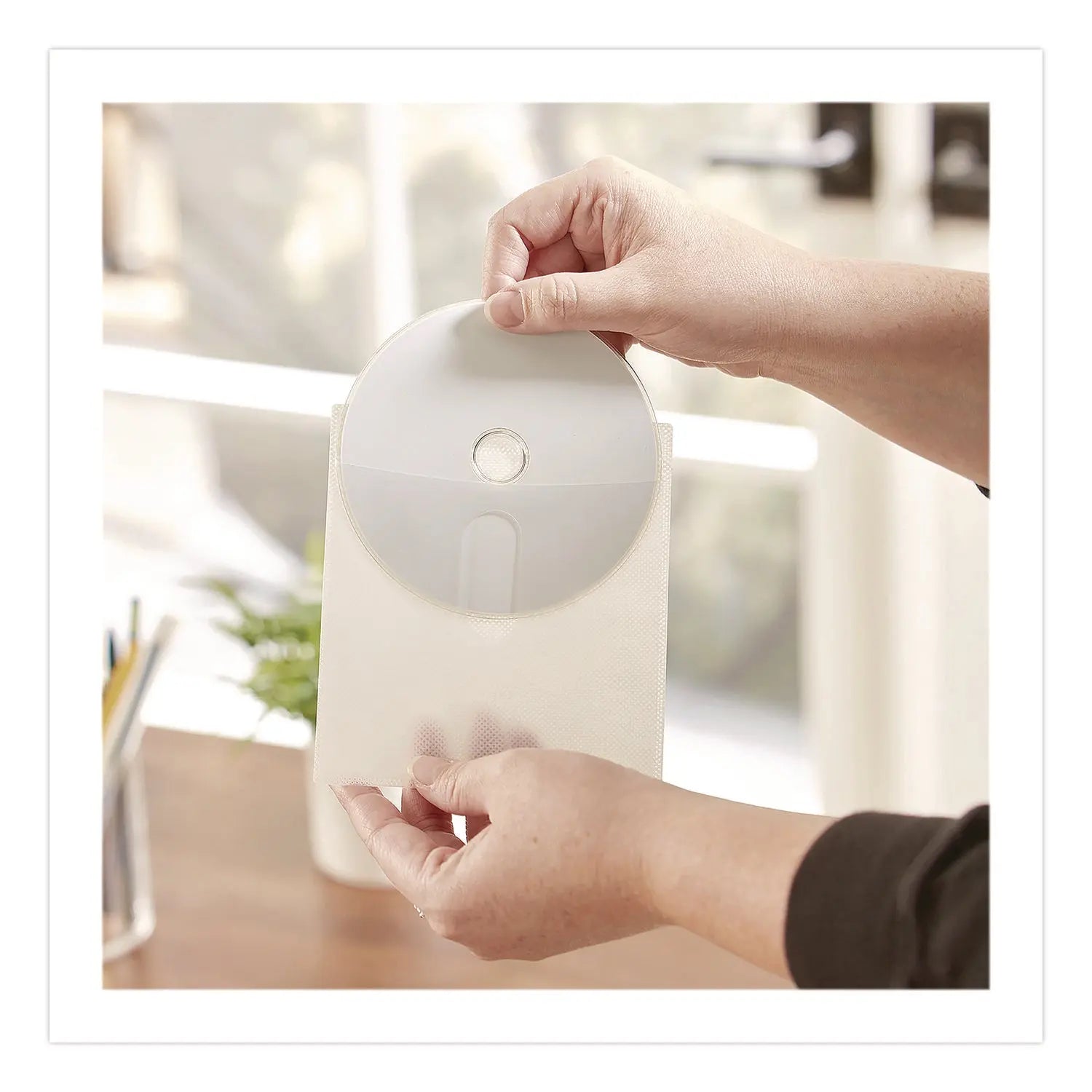 Verbatim® CD/DVD Sleeves, White, 50/Pack