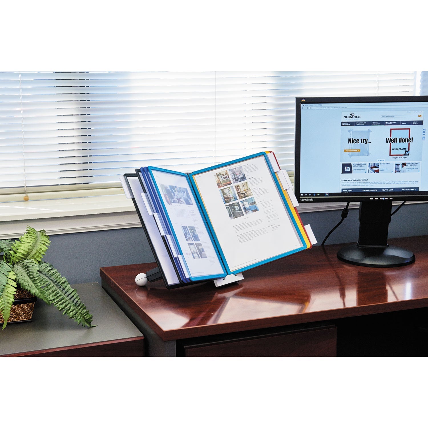 Durable® SHERPA Desk Reference System, 10 Panels, 10 x 5.63 x 13.88, Assorted Borders