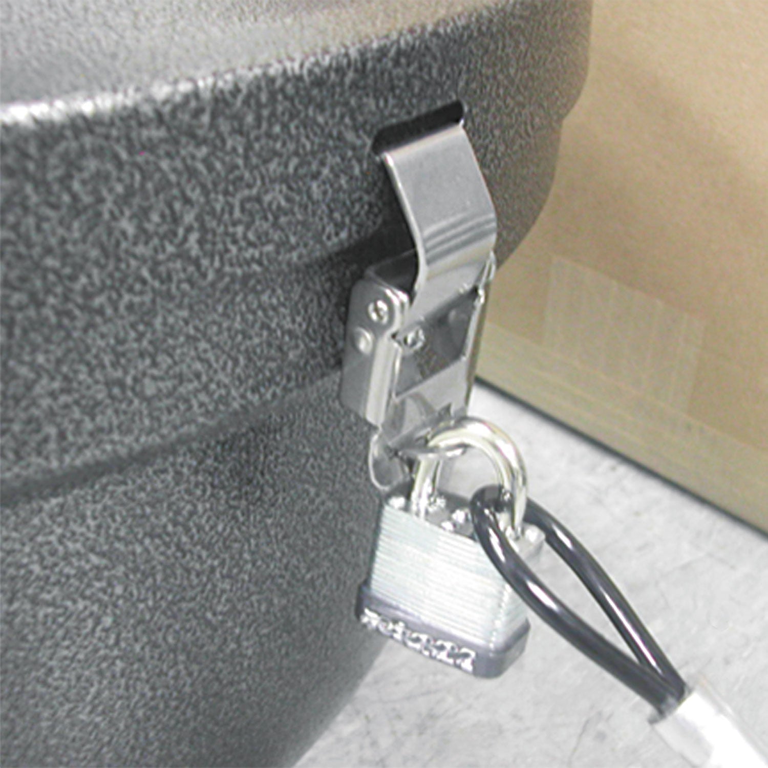 Ex-Cell Smokers' Oasis Lock Kit, 48" Plastic-Coated Steel Cable with Lock/Key - Bloom Skins