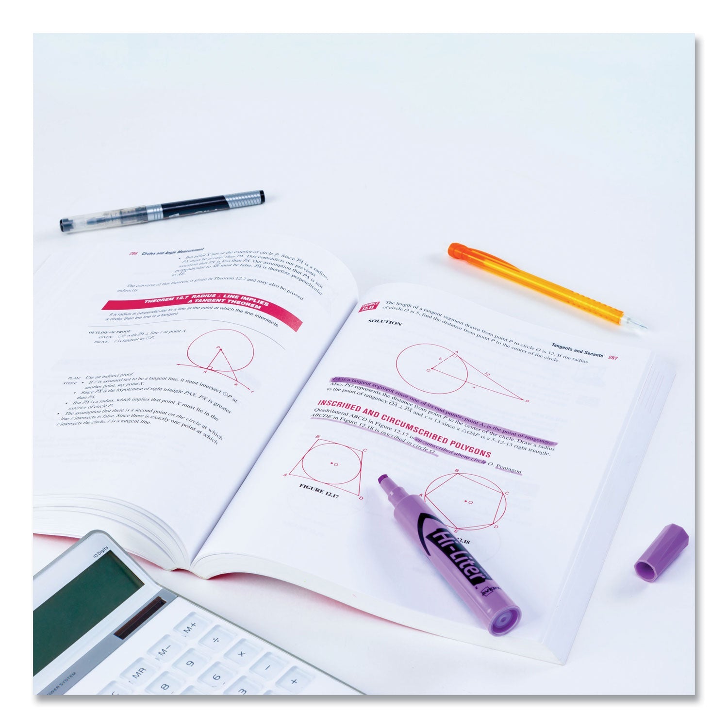 Avery® Hi-Liter Desk-Style Highlighters, Fluorescent Purple Ink, Chisel Tip, Purple/black Barrel, Dozen