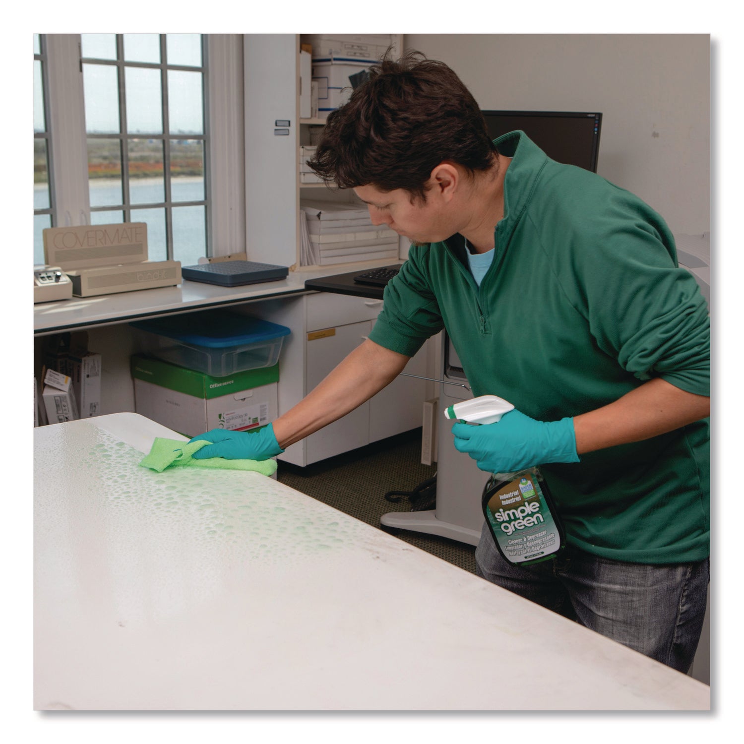 Simple Green® Industrial Cleaner And Degreaser, Concentrated, 24 Oz Spray Bottle, 12/carton