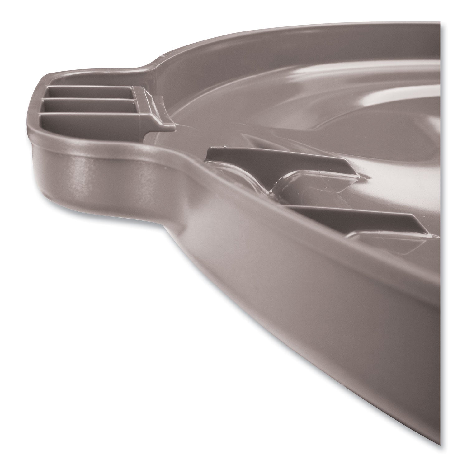 Rubbermaid® Commercial BRUTE Self-Draining Flat Top Lid, for 32 gal Round BRUTE Containers, 22.25" Diameter, Gray