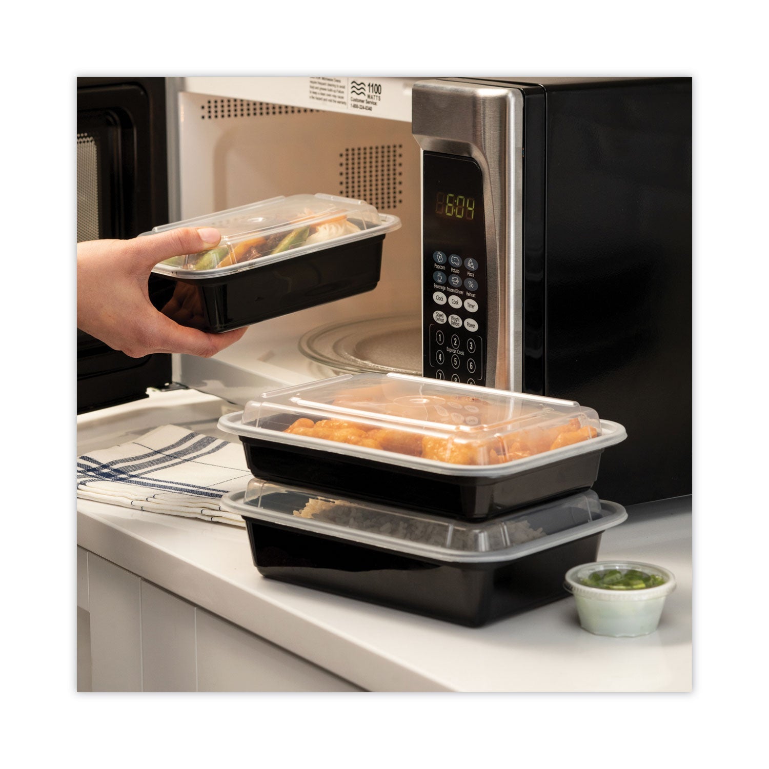 Pactiv Evergreen Newspring VERSAtainer Microwavable Containers, 28 oz, 8.8 x 6 x 2, Black Base/Clear Lid, Plastic, 150/Carton - Bloom Skins