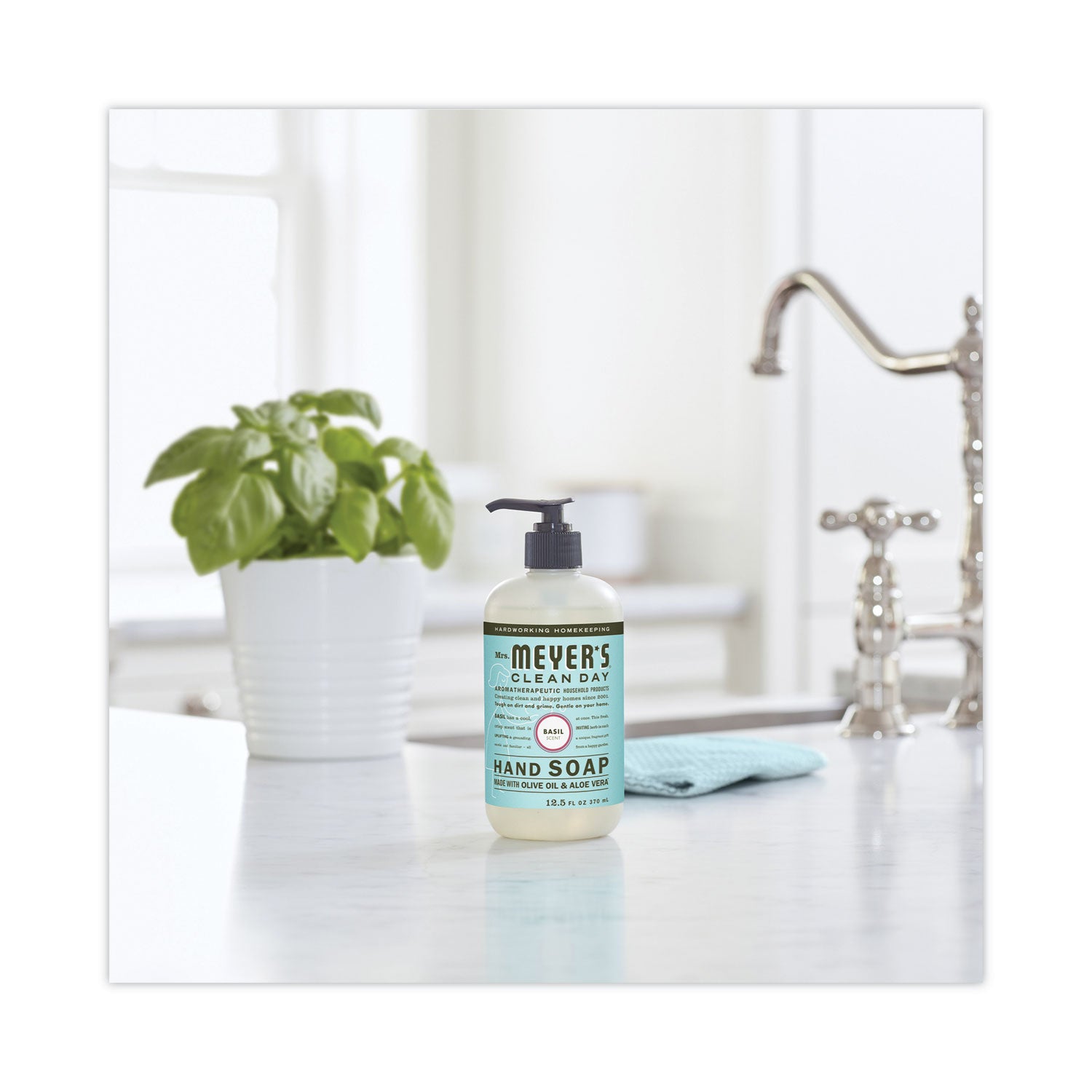 Mrs. Meyer's® Clean Day Liquid Hand Soap, Basil Scent, 12.5 oz