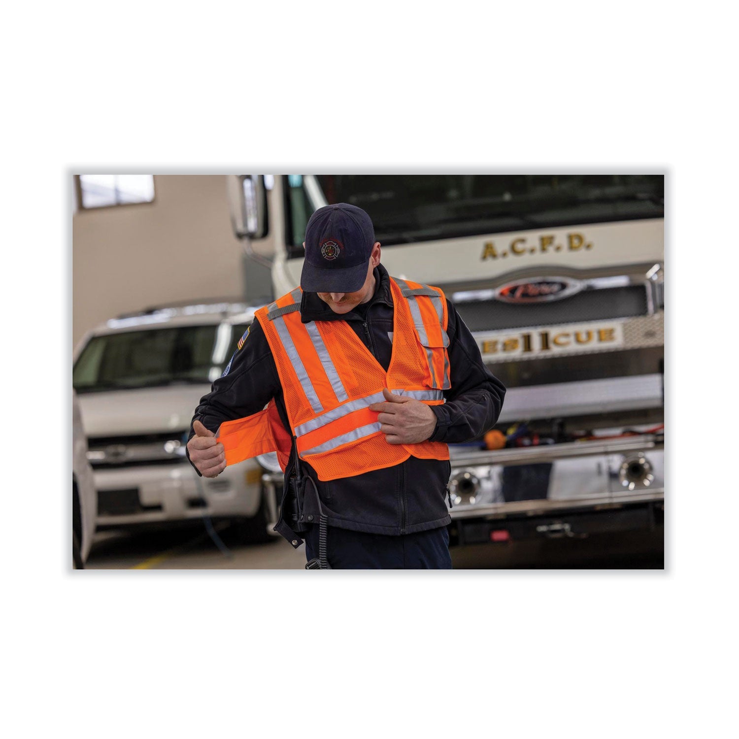 ergodyne® GloWear 8244PSV Class 2 Expandable Public Safety Hook and Loop Vest, Polyester, 3X-Large Plus, Orange