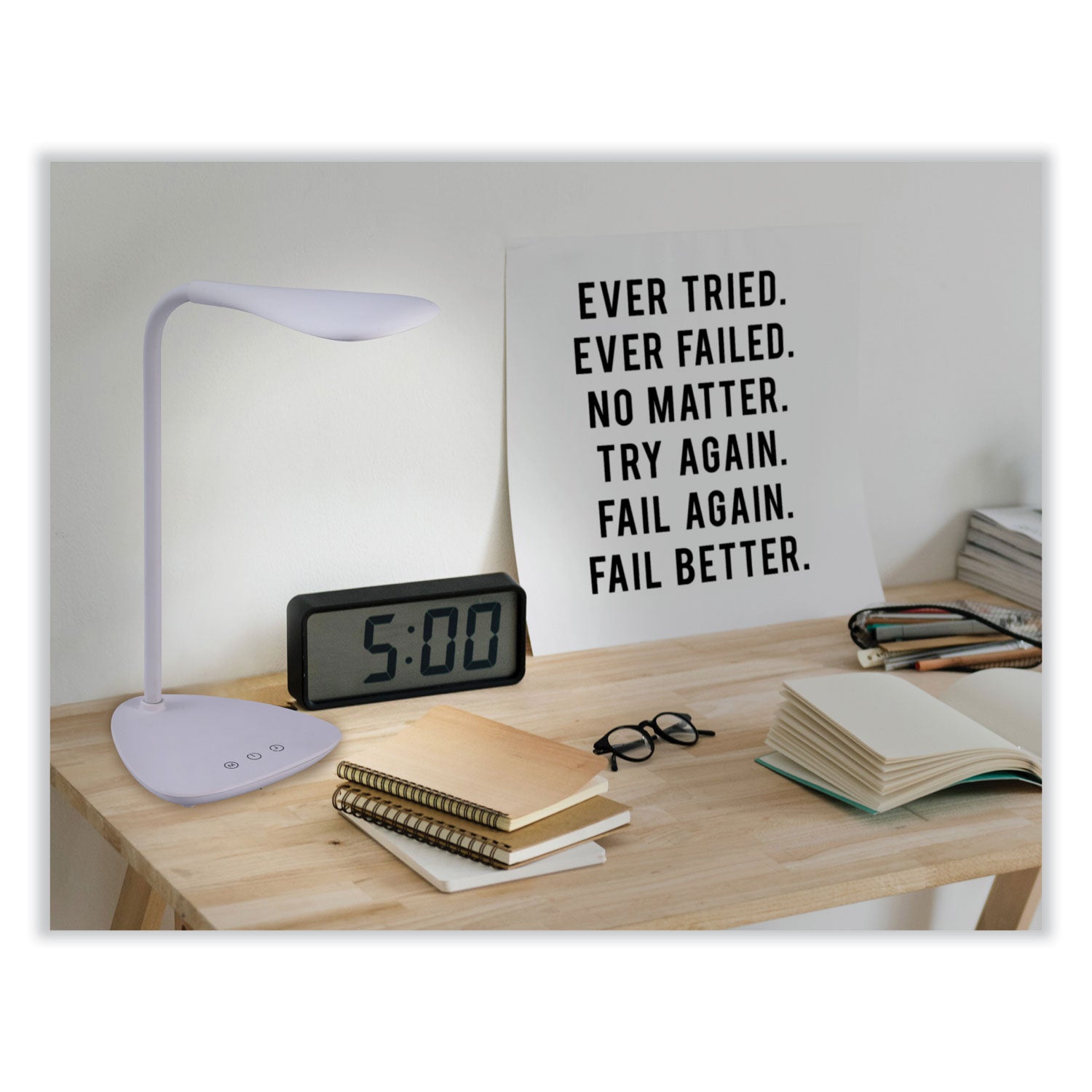 BLACK+DECKER Battery LED Dimmable Desk Lamp with Adjustable Color Temperature, 12.6" High, White