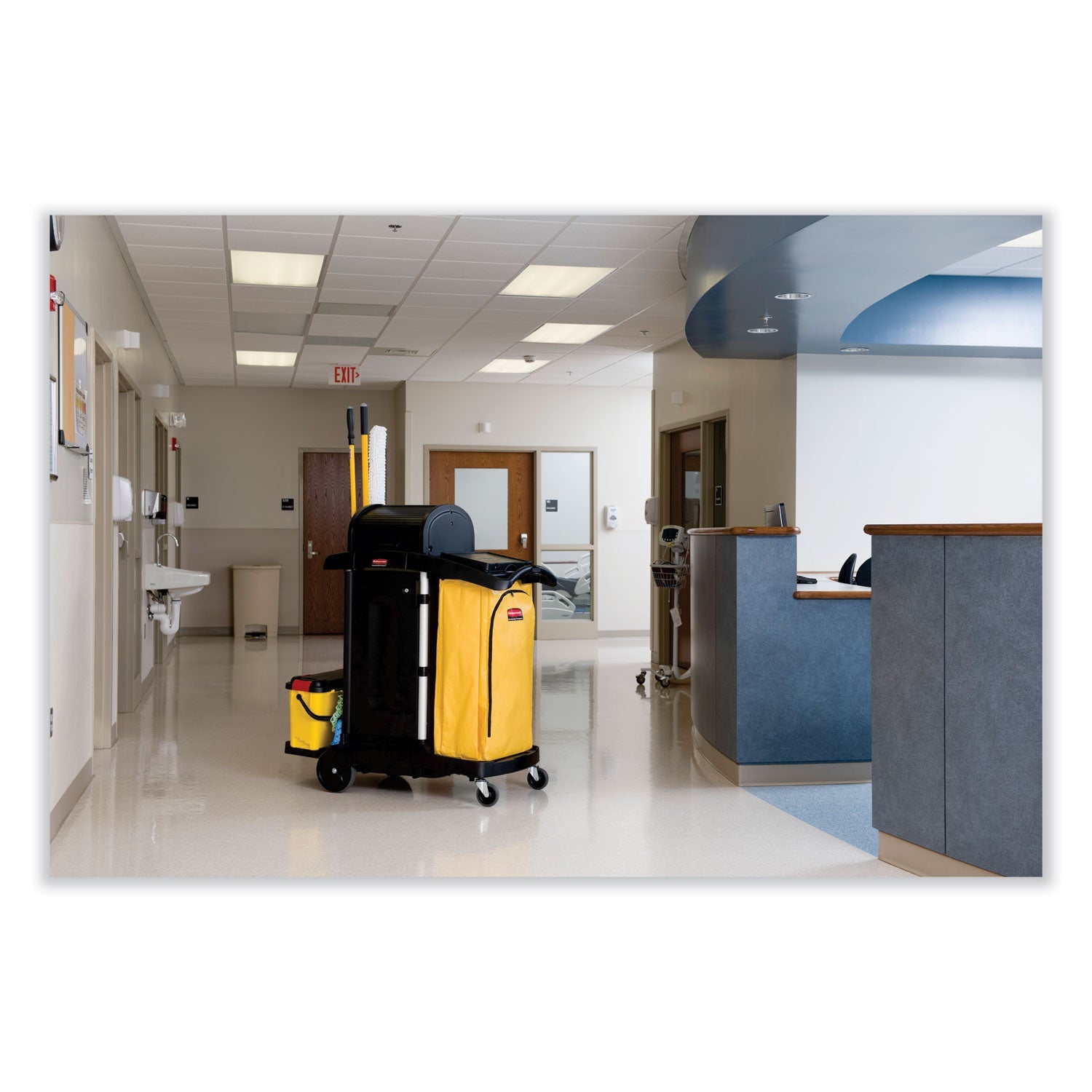 Rubbermaid® Commercial Vinyl Cleaning Cart Bag for Rubbermaid Commercial 9T76, 9T77 and 9T78, 34 gal, 17.5" x 10.5" x 33", Yellow