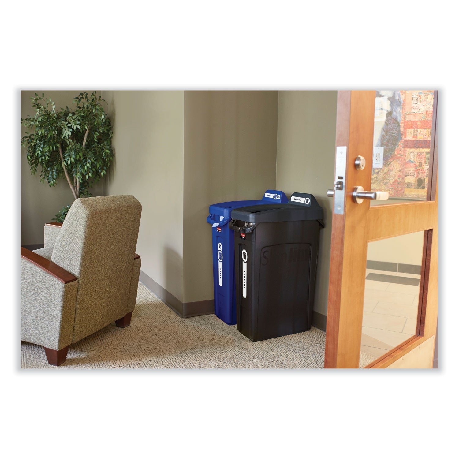 Rubbermaid® Commercial Slim Jim with Venting Channels, 23 gal, Plastic, Black