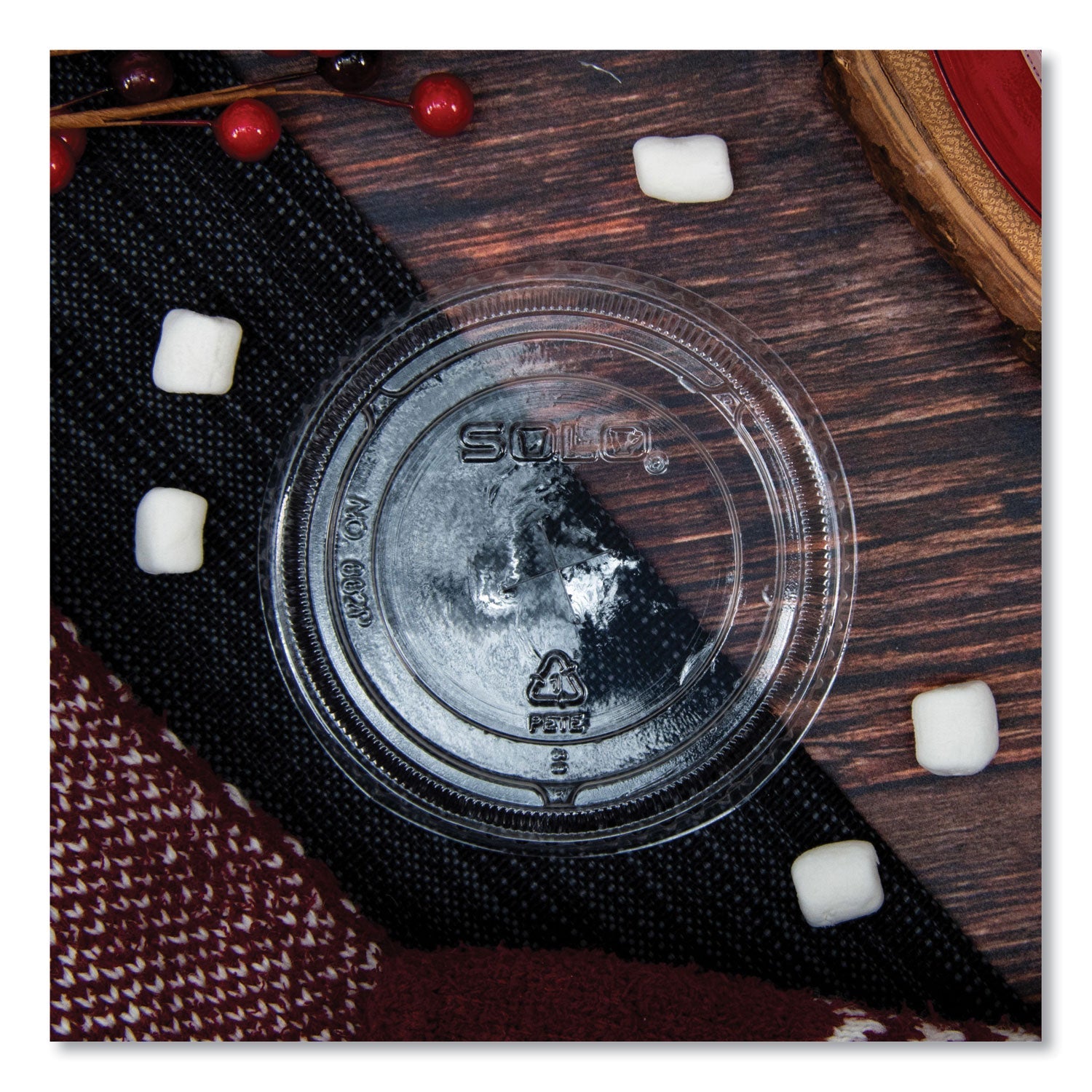 SOLO® Straw-Slot Cold Cup Lids, Fits 9 oz to 20 oz Cold Cups, Plastic, Clear, 100/Sleeve, 10 Sleeves/Carton